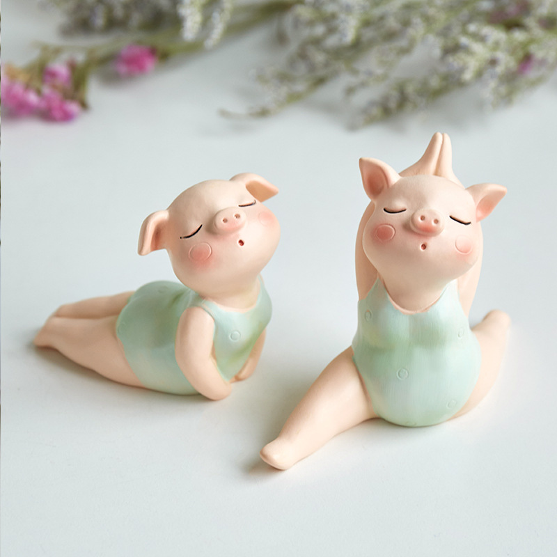 Yoga Fitness Model - Mini Piglet Resin Sculpture Decor, Cute