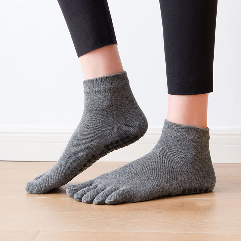Anti-Slip Women Pilates Socks  - Yoga Fitness Dance のレビューと価格