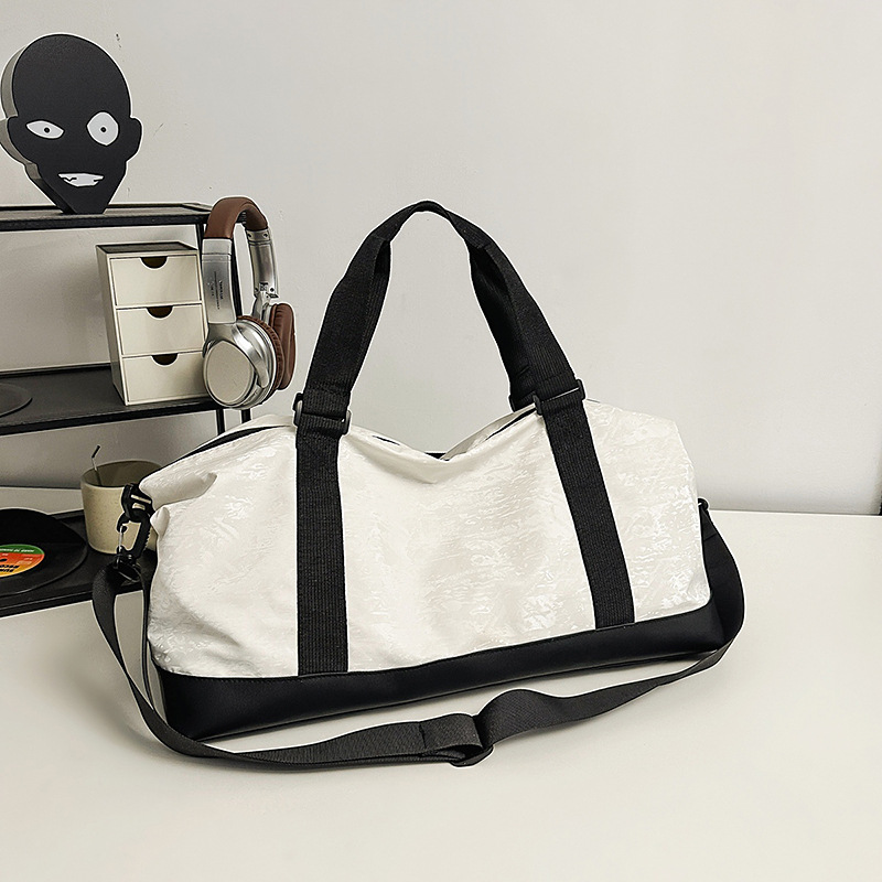 Crossbody bag wet and dry sepa - Yoga Fitness Brand のレビューと価格